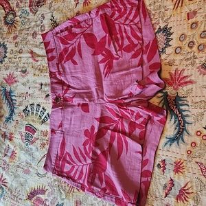 Fuchsia Hawaiian print linen shorts size 14, 3" inseam new without tags